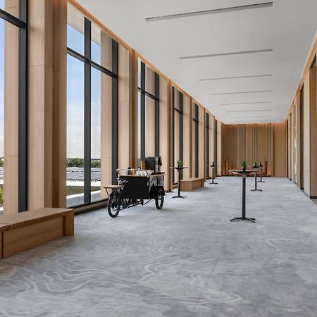 Courtyard By Marriott Bangkok Suvarnabhumi Airport Buitenkant foto