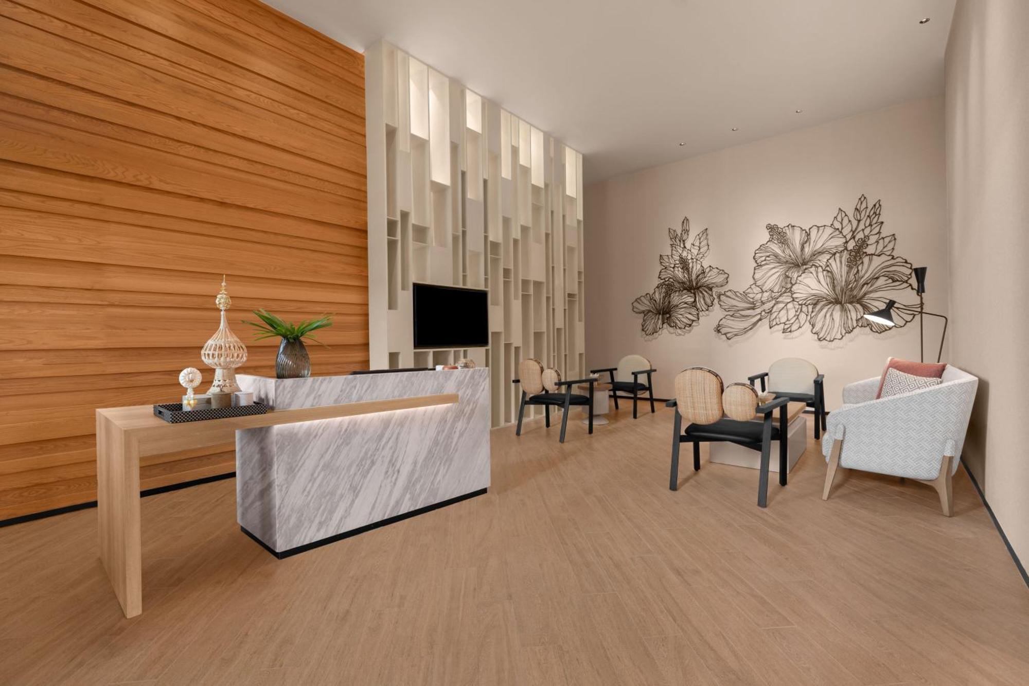 Courtyard By Marriott Bangkok Suvarnabhumi Airport Buitenkant foto