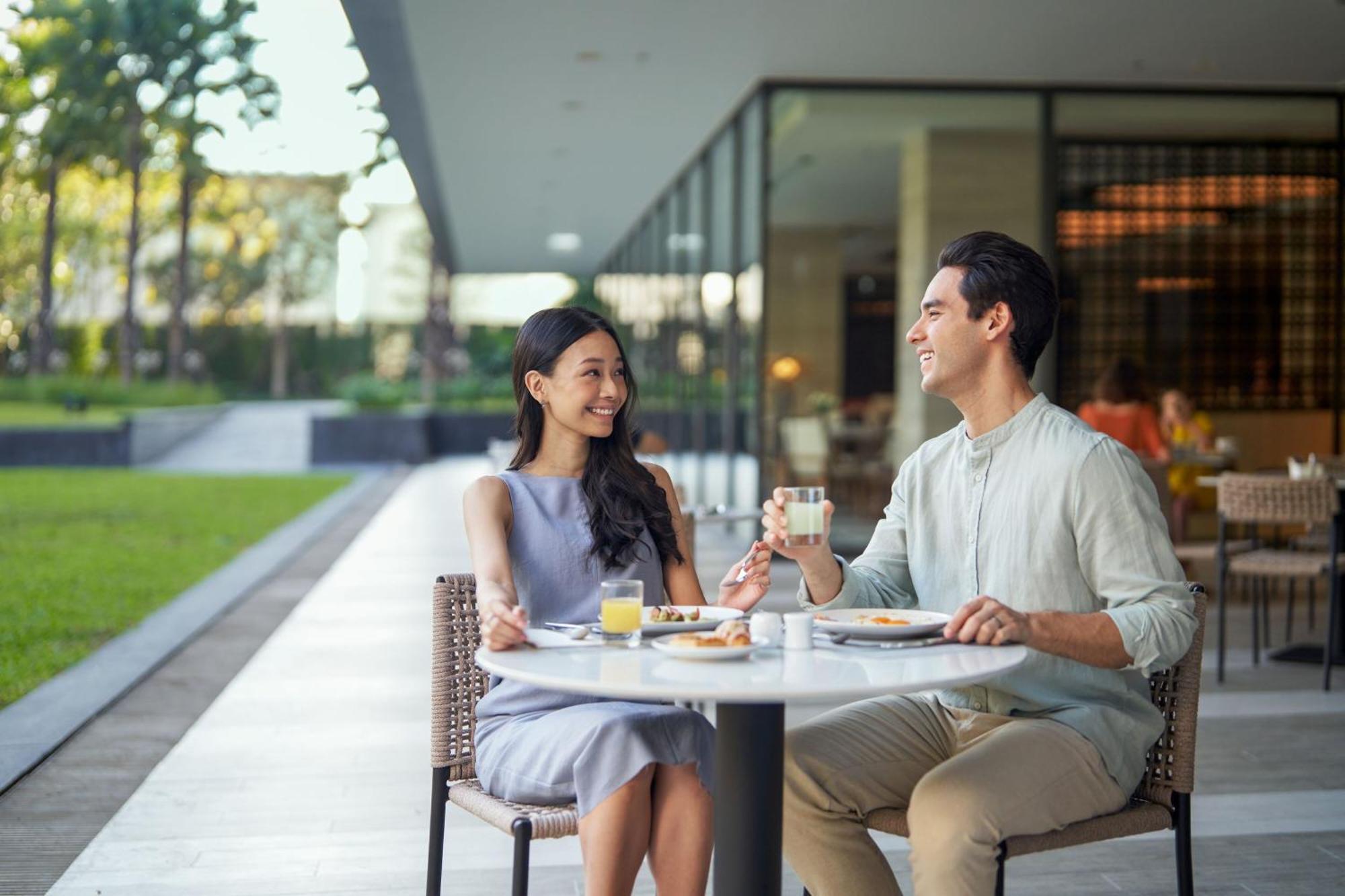 Courtyard By Marriott Bangkok Suvarnabhumi Airport Buitenkant foto