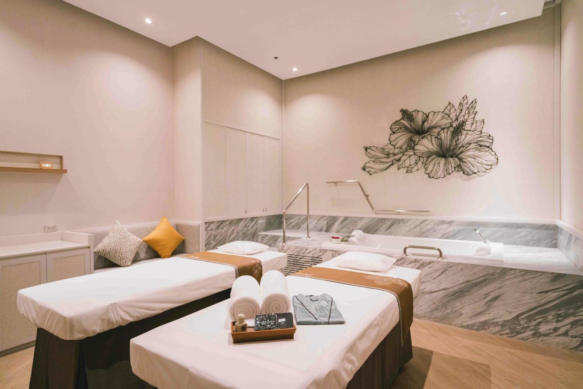Courtyard By Marriott Bangkok Suvarnabhumi Airport Buitenkant foto